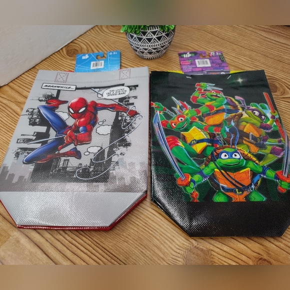 Spiderman Lunch Totes /Teen Age Mutants Turtles Lunch Totes Sets 2 Bags Per Set - Picture 2 of 8